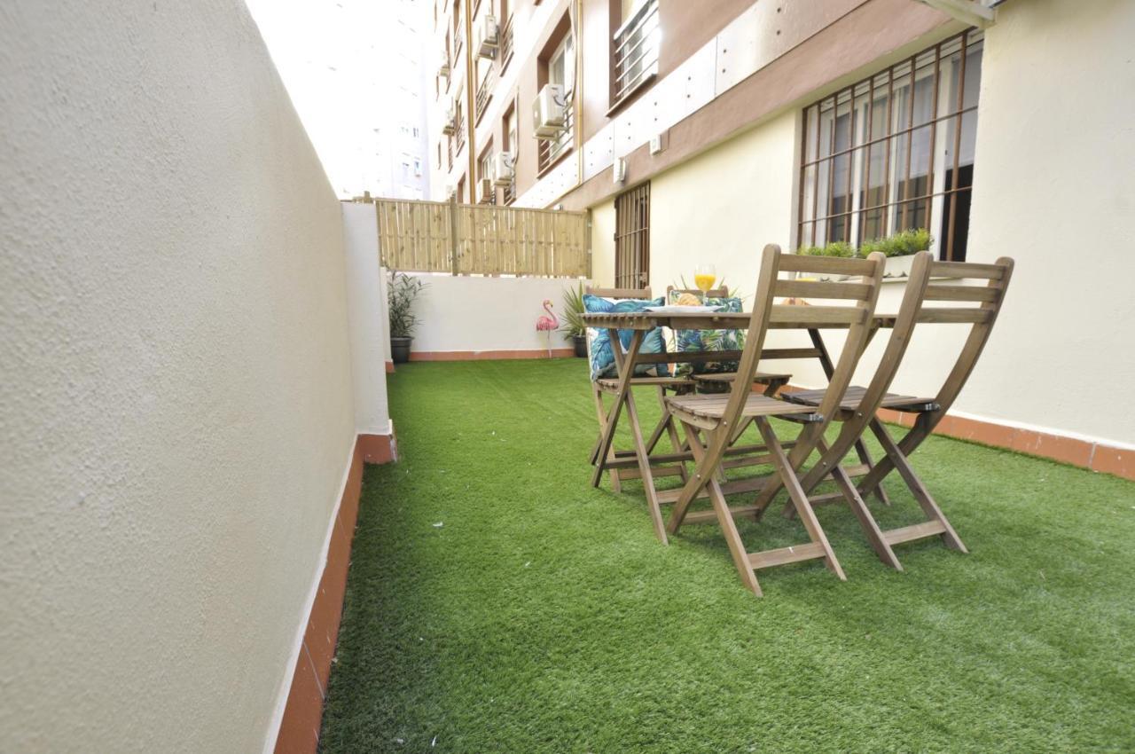 Luminoso Y Coqueto Apartamento Con Jardin Málaga Exterior foto